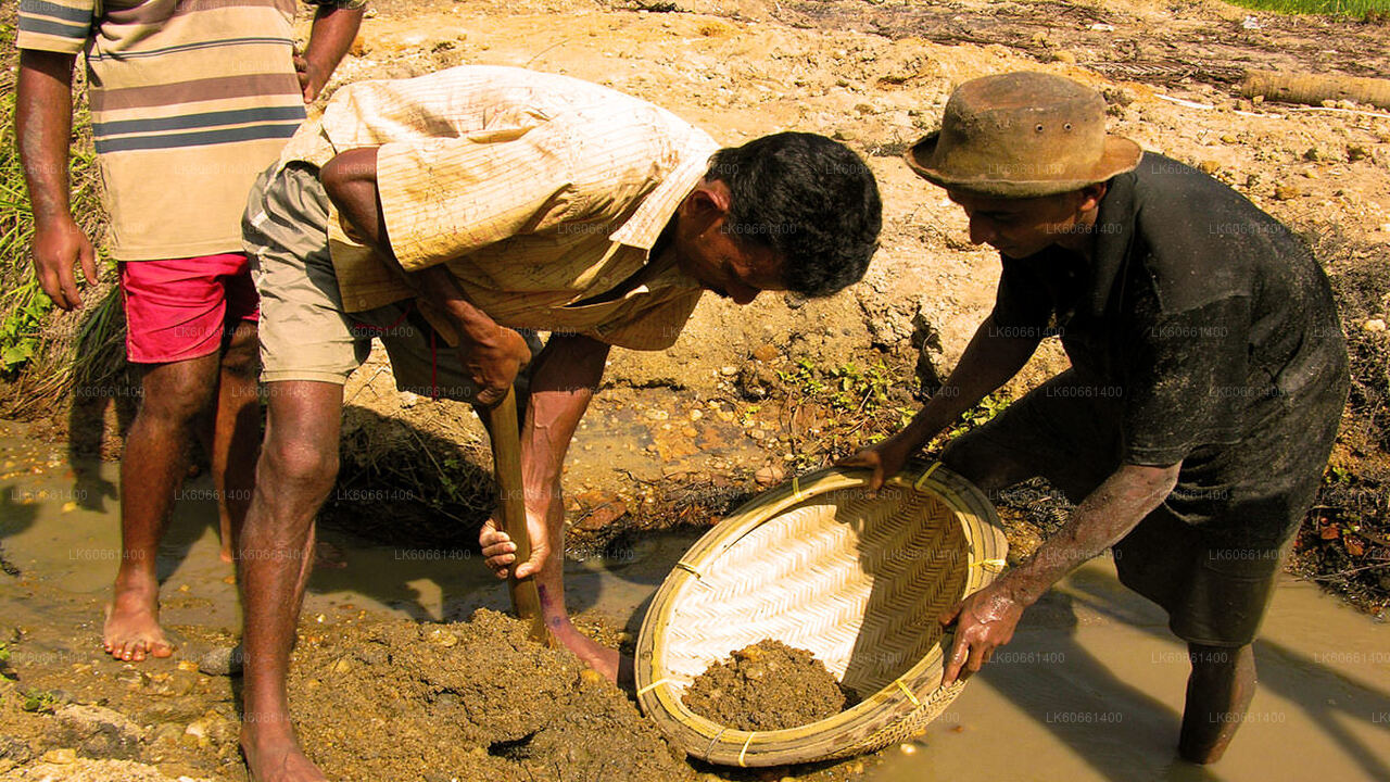 Tutvu Gem Mines Ratnapura alates Mount Lavinia