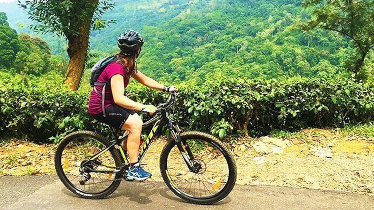 Hanthana Tea Plantation Cycling Tour